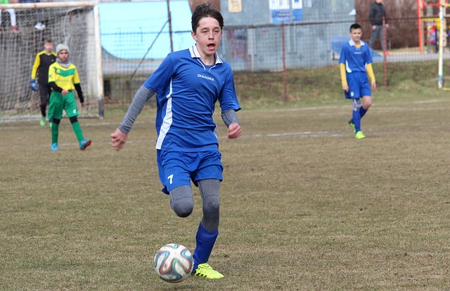 逆境初现 逆境初现